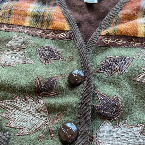 Vintage patchwork wool vest 🍂 - Picture 3 of 4